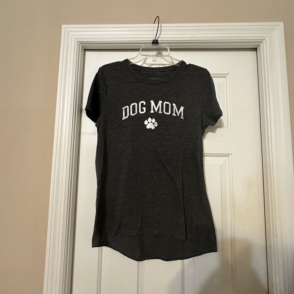 Dog mom T-shirt